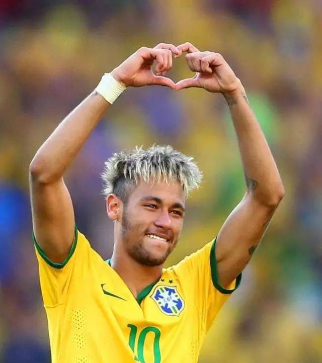 西班牙大名单：亚马尔领衔，奥尔莫在列，卡瓦哈尔、佩德里伤缺