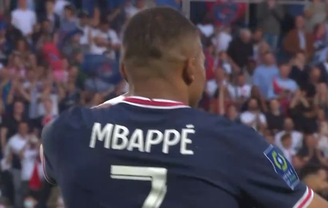 沙特联身价更新：C罗1200万欧不变，雷特吉、努涅斯前二（沙特联身价最新榜：C罗仍为1200万欧，雷特吉与努涅斯占据前二）