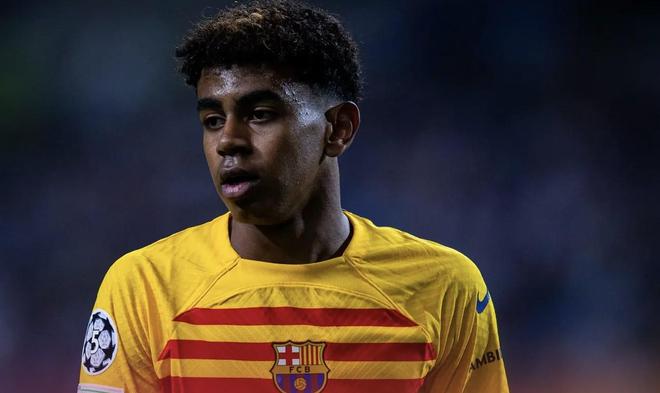 德甲500场里程碑，35岁霍村门将鲍曼成德甲历史第14位达成者（35岁霍村门将鲍曼完成德甲500场，成历史第14人）