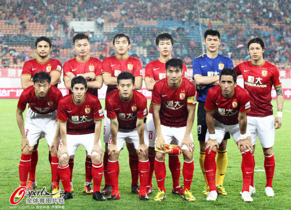 半场战报：三镇0-2山东，泽卡建功，刘洋破门