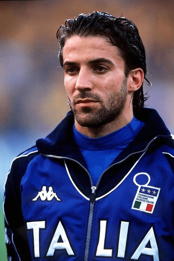 拜亚：C罗是所有人的榜样；大罗就像野兽各方面都远超常人（拜亚：C罗堪为众人楷模；大罗如猛兽般全方位超越常人）