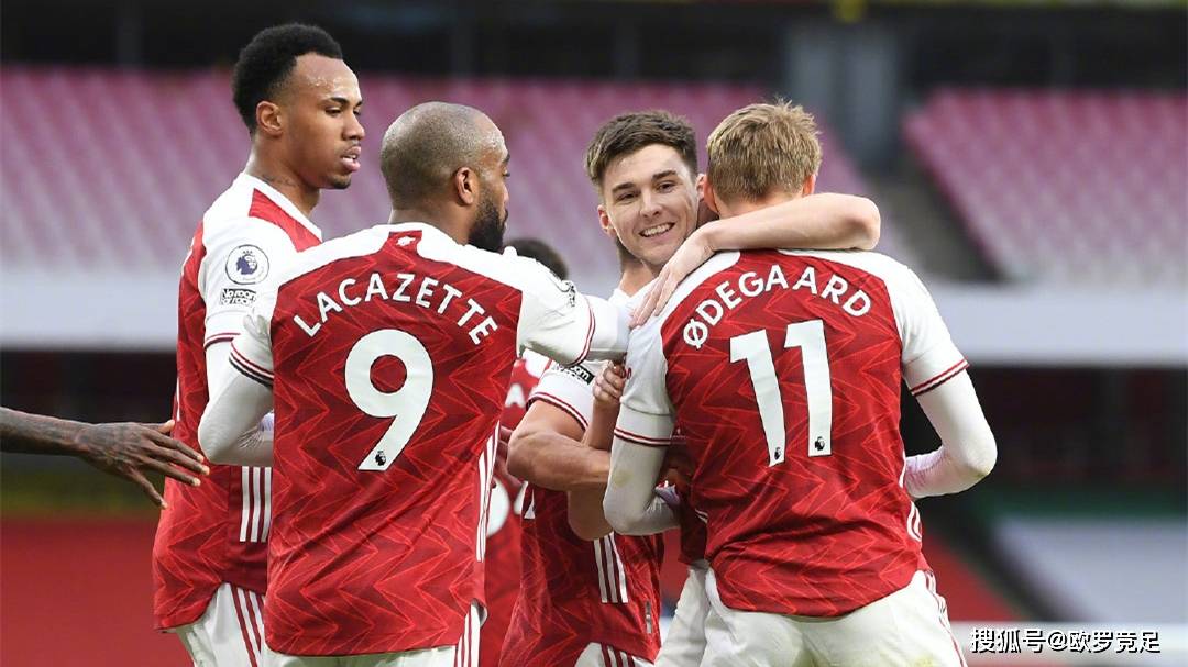 孙颖莎因伤缺席乒超半决赛：与深大情谊永不缺席，祝队友取得佳绩（孙颖莎因伤无缘乒超半决赛，心系深大，祝队友再创佳绩）