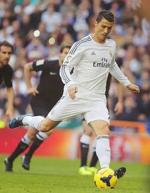 官方：角田凉太朗回归横滨水手；据悉转会费120万镑