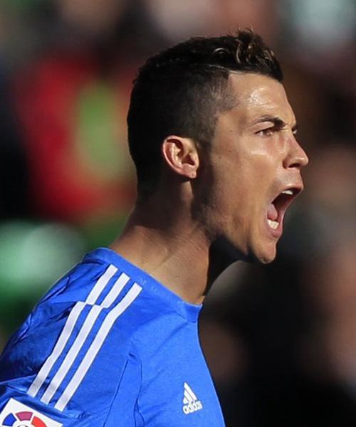 法比奥：这是我的第一个联赛金靴，我会全情投入创造更多奇迹