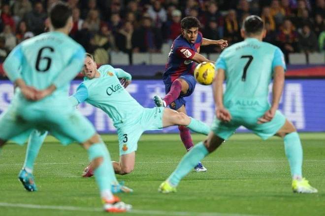 佩杜拉：虽然莫拉塔赛季至今13场0进球，但科莫依然信任他