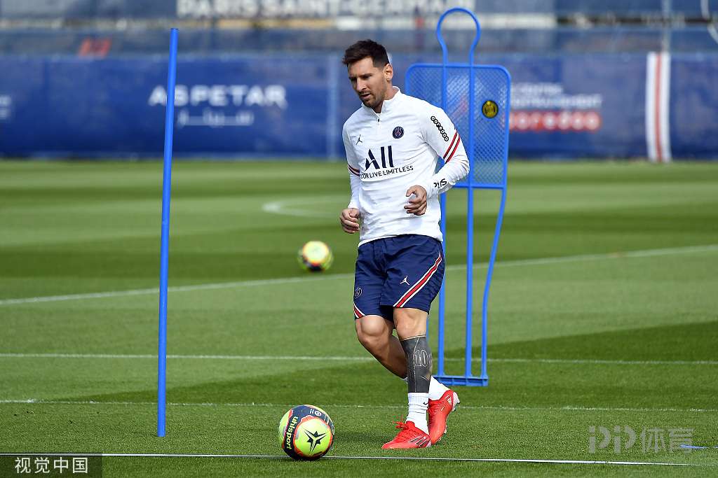 毫无竞争力，阿贾克斯本赛季欧冠5战全败仅进1球净负15球垫底（阿贾克斯欧冠惨淡：本季5战皆负仅入1球，净负15球小组垫底）